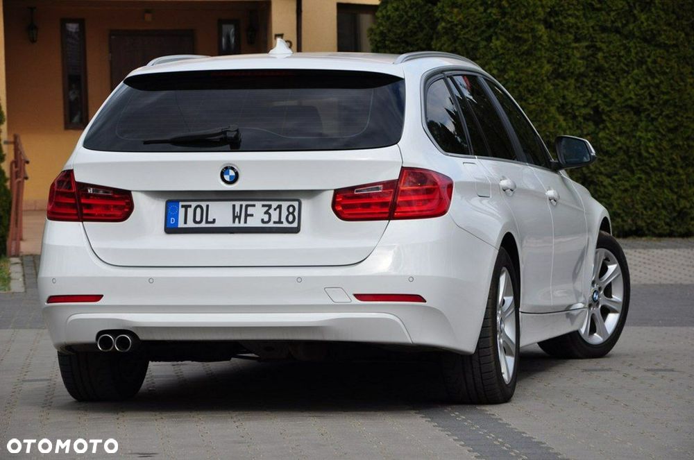 BMW Seria 3 330d xDrive Blue Performance Luxury Line - 13