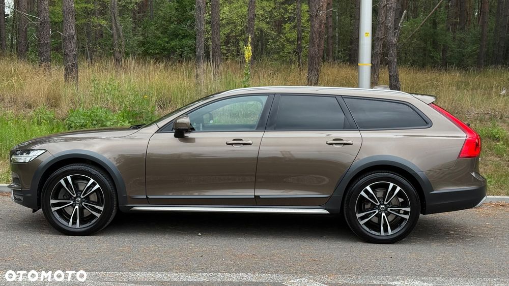 Volvo V90 Cross Country D4 AWD Pro - 6