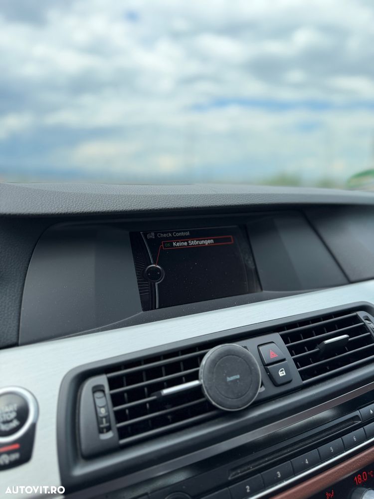 BMW Seria 5 520d - 14