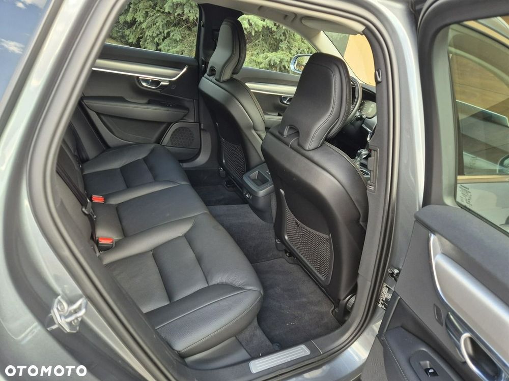 Volvo V90 - 19