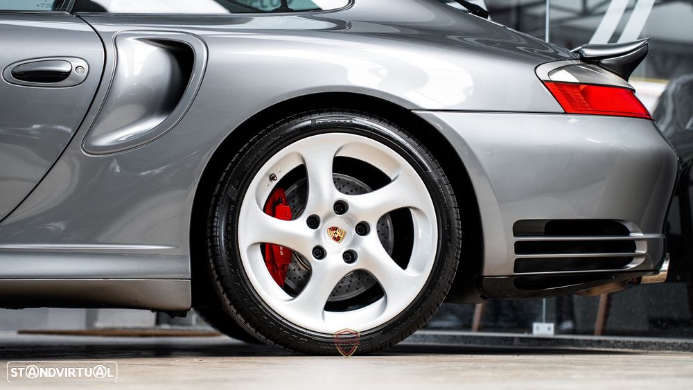 Porsche 911 (996) ver-carrera-coup--turbo - 17