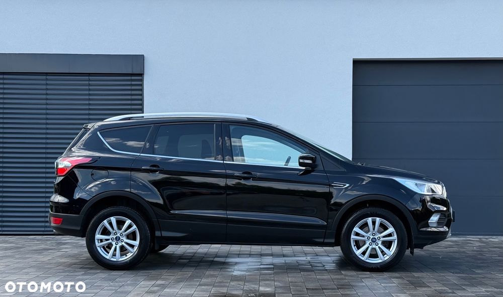 Ford Kuga 1.5 EcoBoost 2x4 Trend - 3