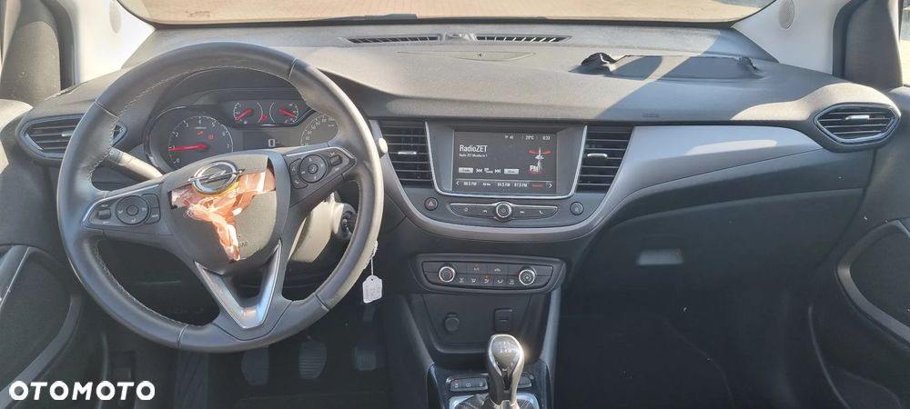 Opel Crossland X - 10