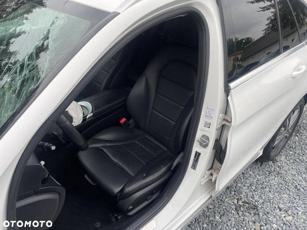 Mercedes-Benz Klasa C 300 d 4Matic 9G-TRONIC Avantgarde - 16
