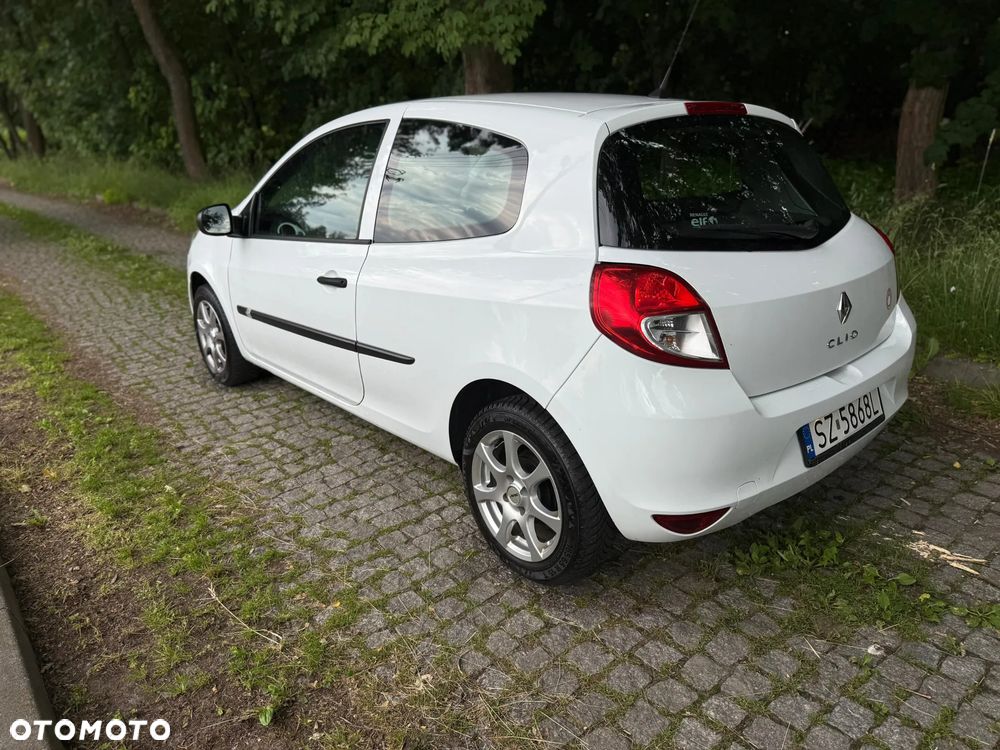 Renault Clio 1.2 16V Alize Euro5 - 8