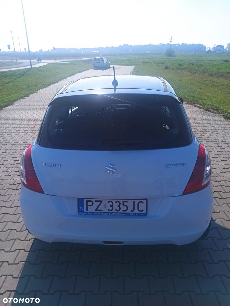Suzuki Swift - 5