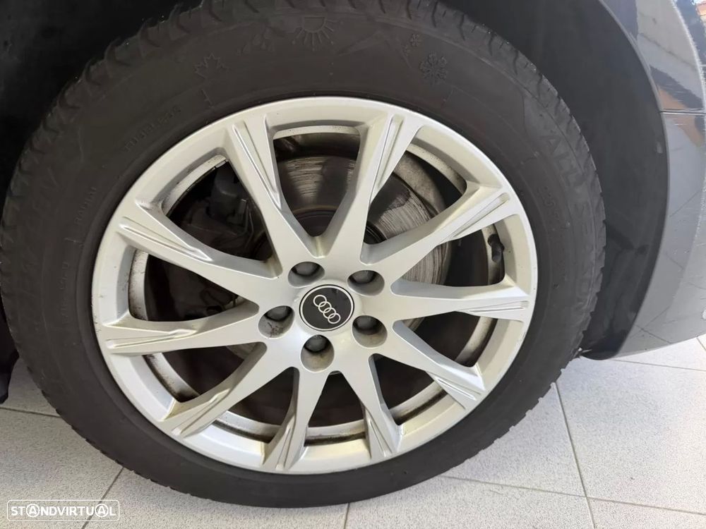 Audi A4 Avant 30 TDI Advanced S tronic - 14