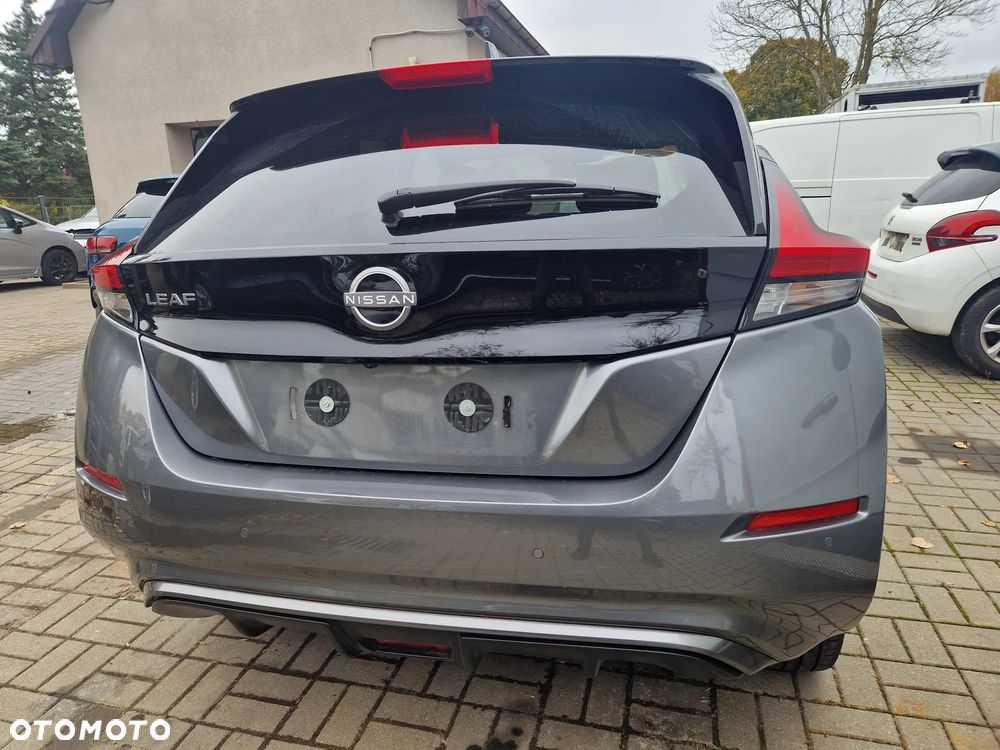 Nissan Leaf - 6