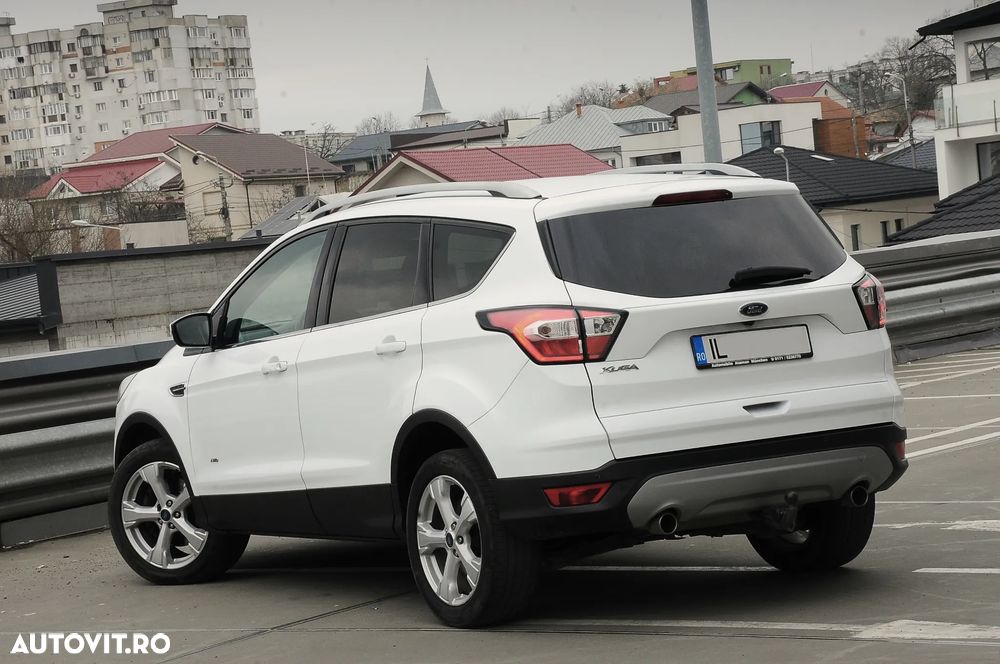 Ford Kuga 2.0 TDCi 4WD Powershift ST-Line - 4
