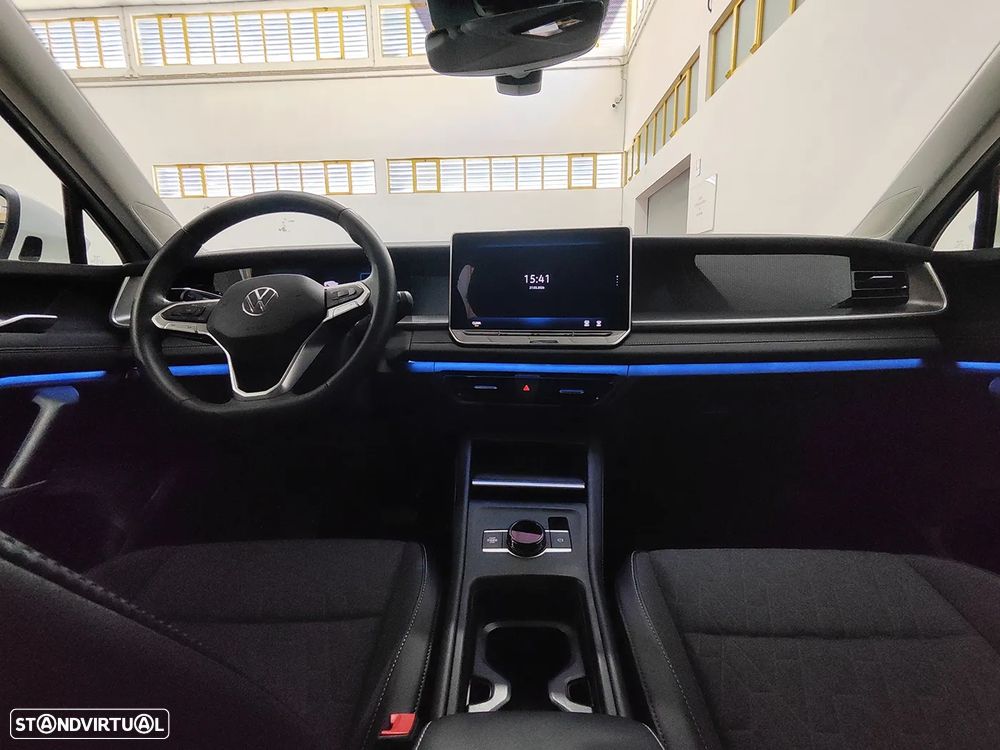 VW Tayron 1.5 eTSI Urban DSG - 12