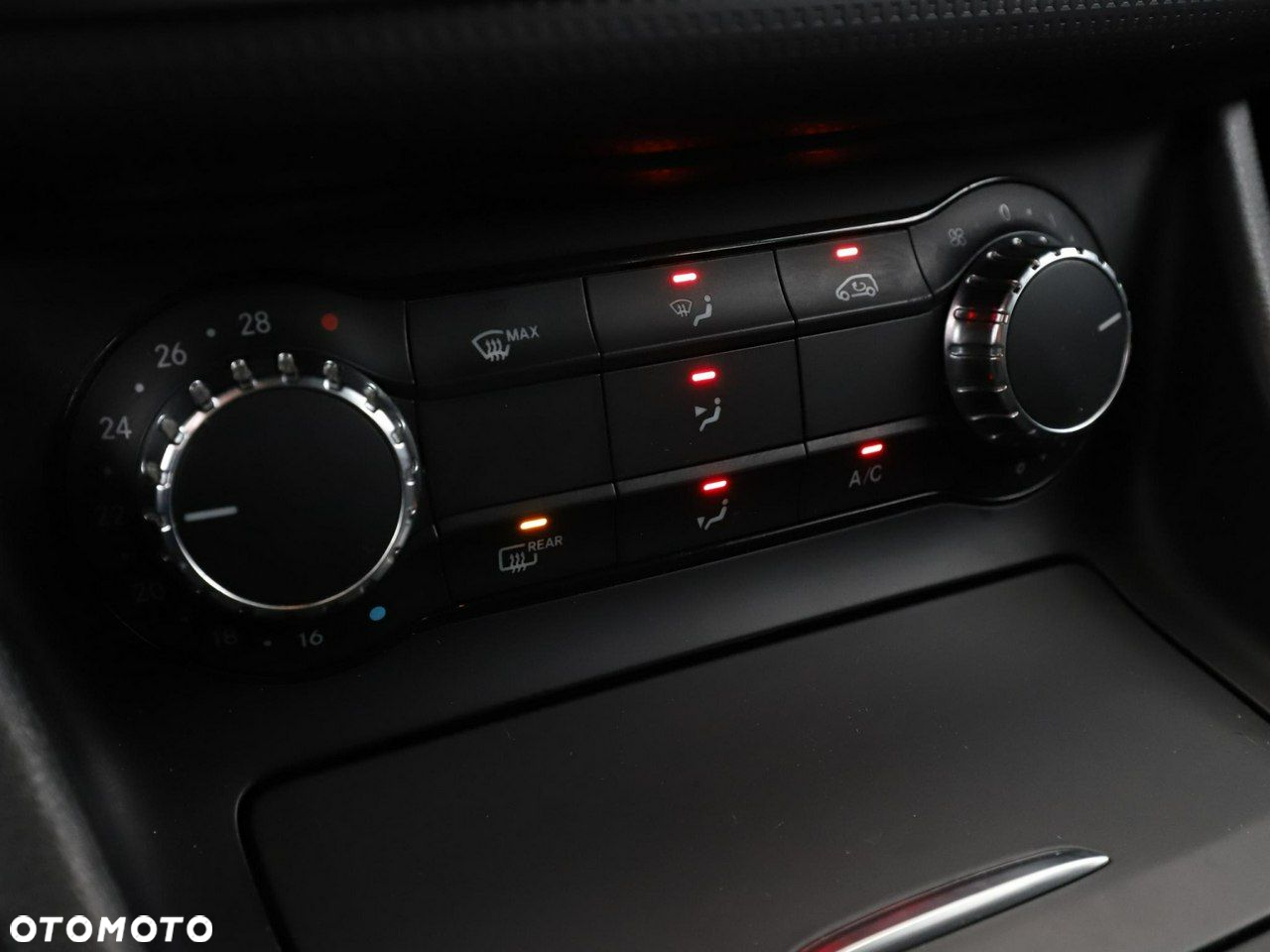 Mercedes-Benz Klasa A 180 (BlueEFFICIENCY) Style - 25