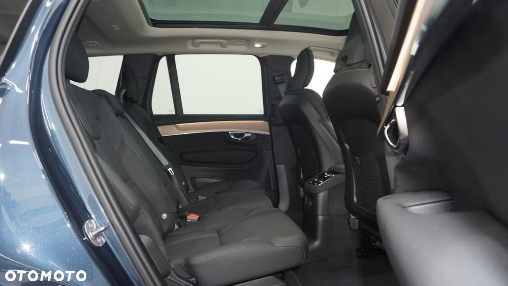 Volvo XC 90 T8 AWD Plug-In Hybrid Plus Dark 7os - 16