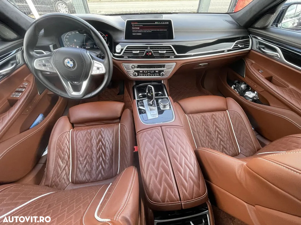 BMW Seria 7 740i - 10