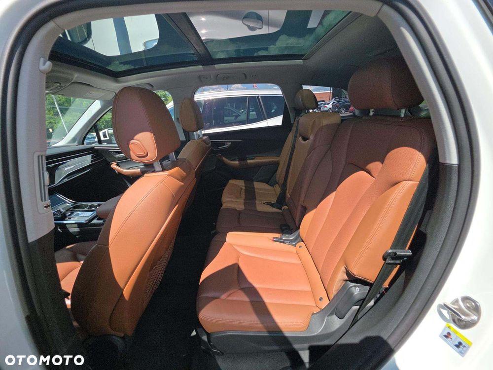 Audi Q7 - 11