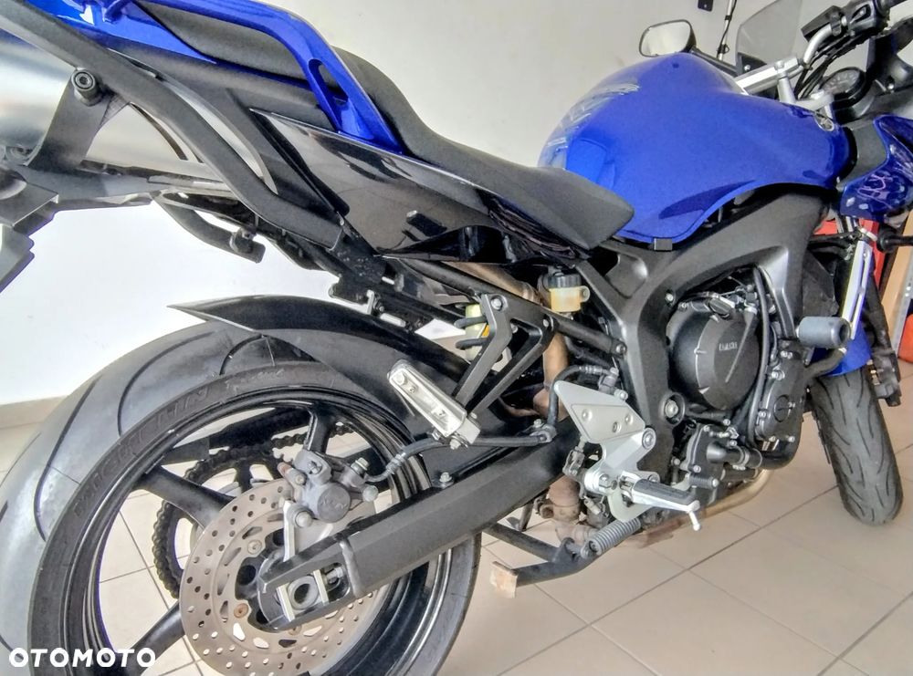 Yamaha FZ6 - 13