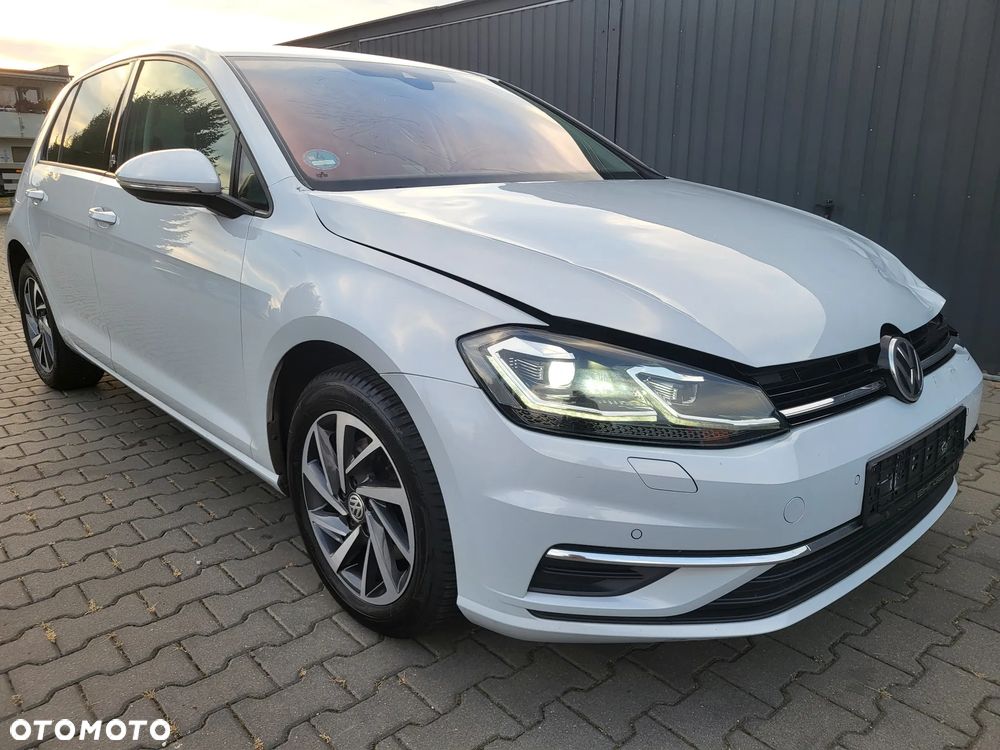 Volkswagen Golf 1.4 TSI DSG Sound - 3