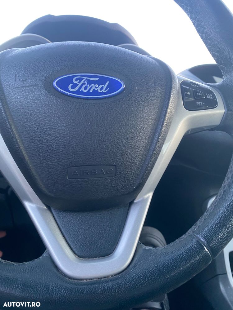Ford Fiesta - 13