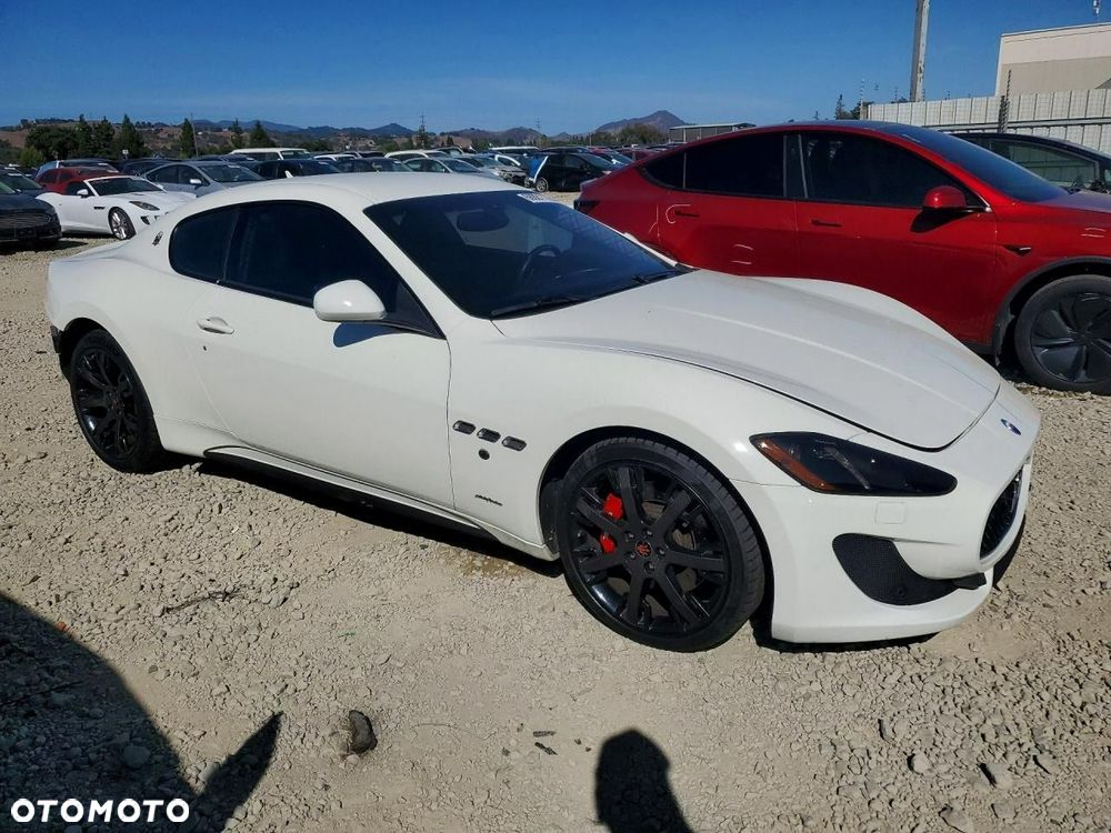 Maserati Granturismo 2013 photo 4
