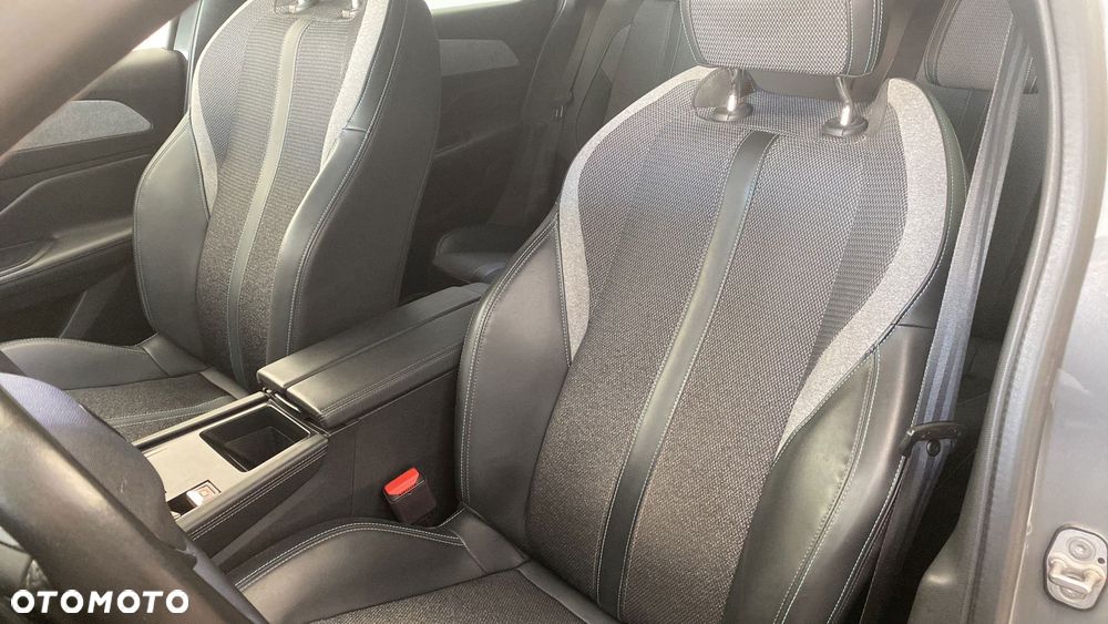Peugeot 308 1.5 BlueHDi Allure S&S EAT8 - 11