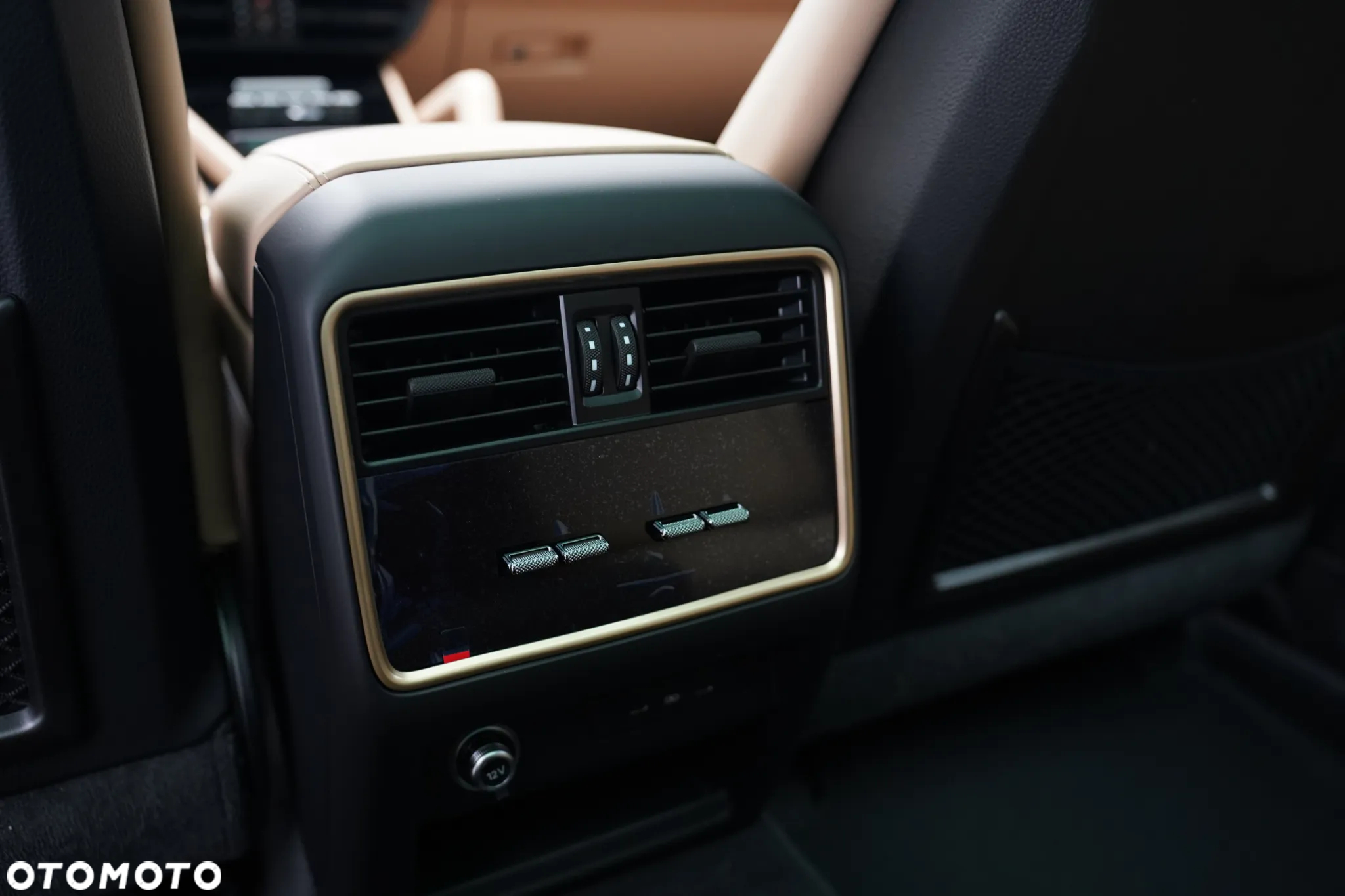 Porsche Cayenne S E-Hybrid PHEV - 29