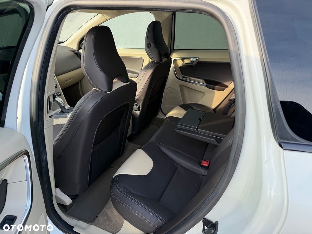 Volvo XC 60 - 29
