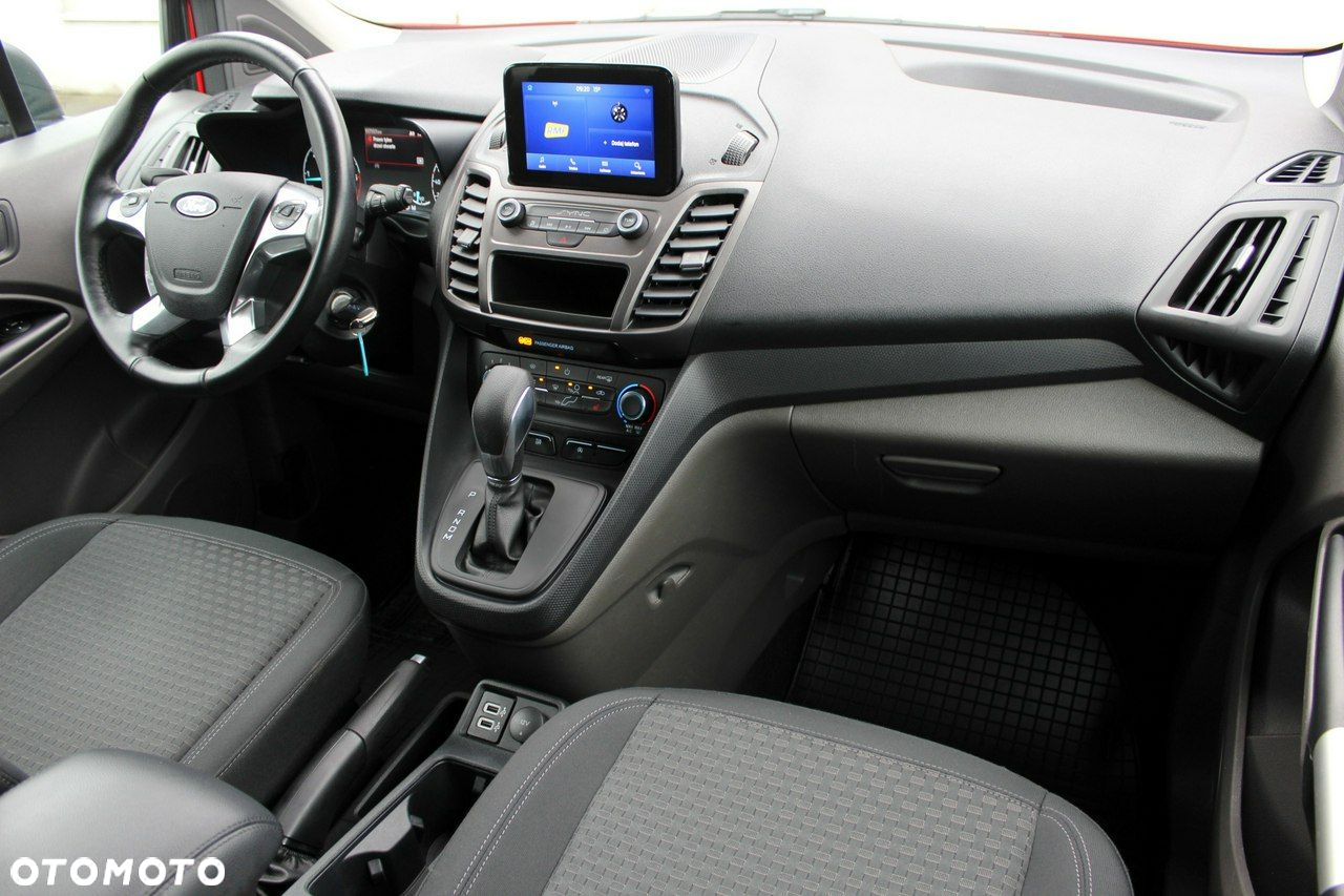 Ford Transit Connect - 11