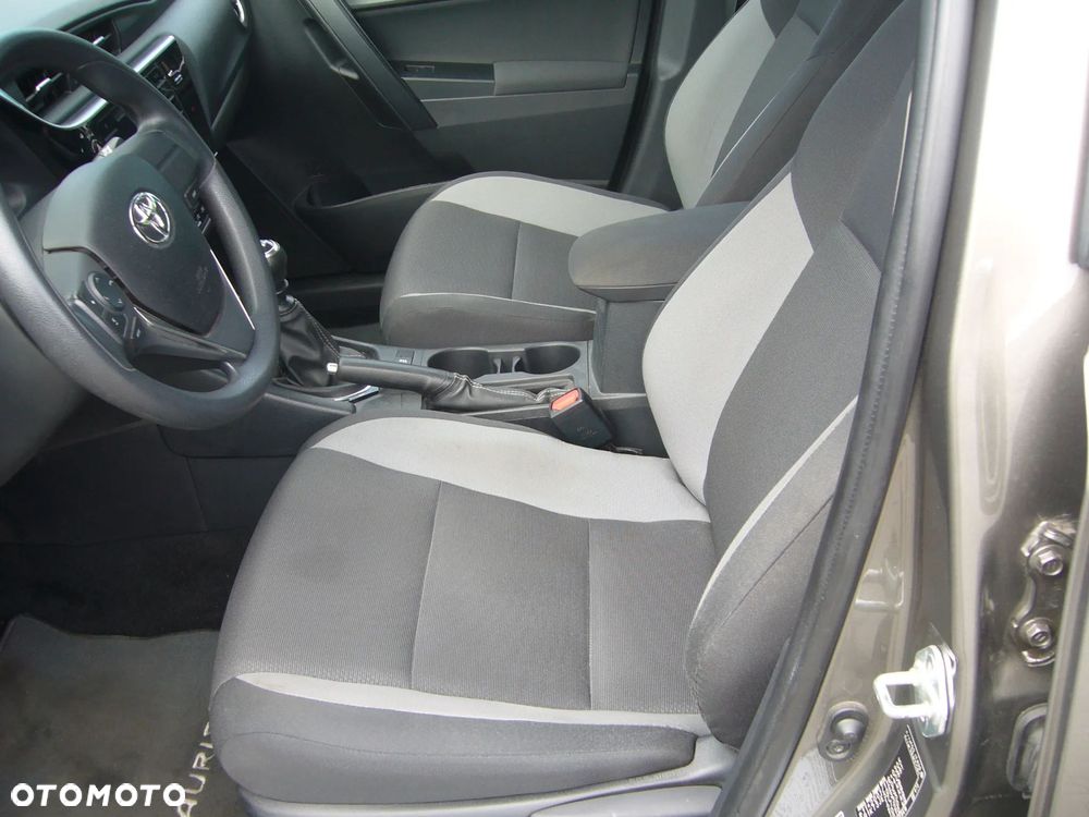 Toyota Auris 1.33 VVT-i Active - 9