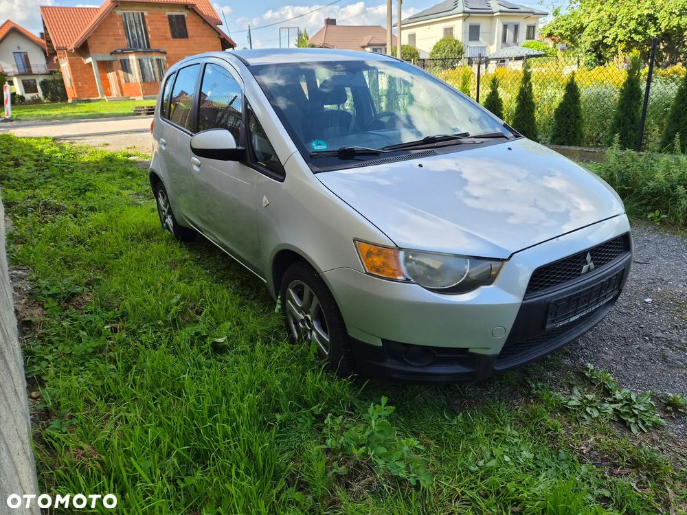 Mitsubishi Colt - 9