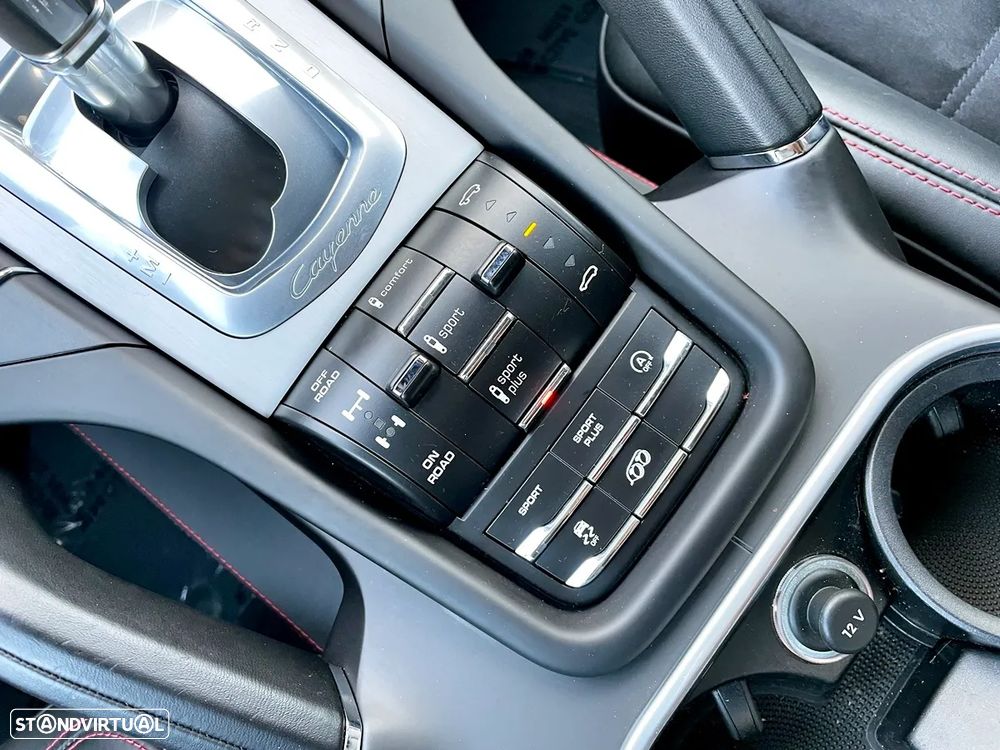 Porsche Cayenne GTS - 23