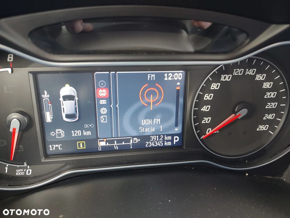 Ford Mondeo - 14