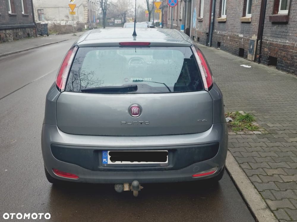 Fiat Punto Evo 1.4 8V Estiva Blue&Me - 4