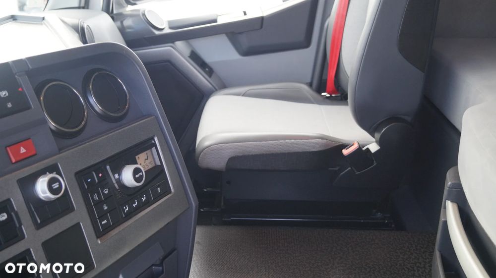 Renault Seria T - 24