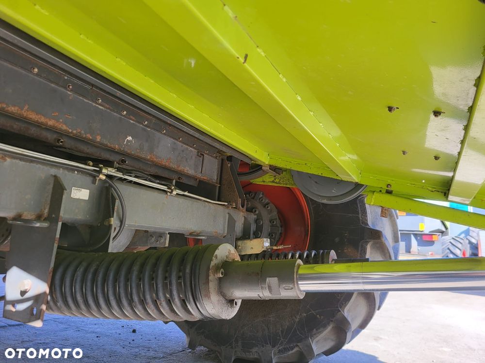 Claas Dominator 108 VX - 12