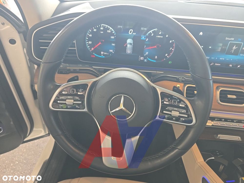 Mercedes-Benz GLE - 12