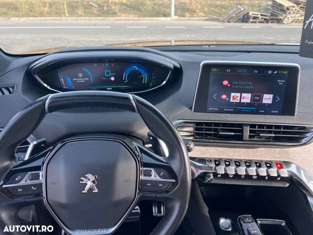 Peugeot 3008 Plug-In Hybrid 225 e-EAT8 GT - 13