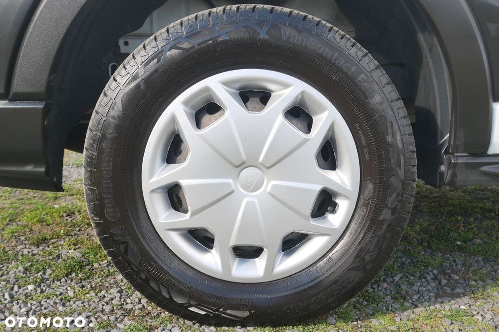 Ford Transit 68 kWh 350 L3H2 Trend RWD Ogrz. Fotele Szyba Navi Kamera SalonPL VAT23% Właścicielem pojazdu jest Ayvens Financial Services Pols - 9