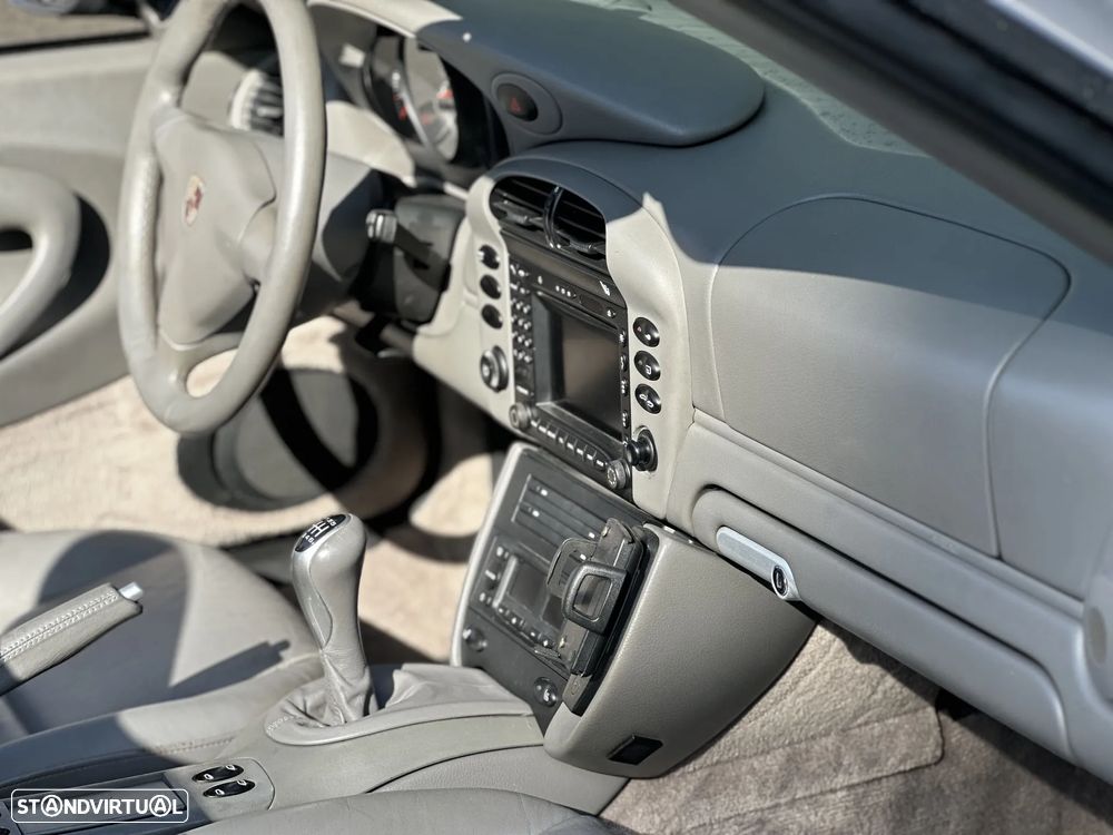 Porsche 911 (996) - 18