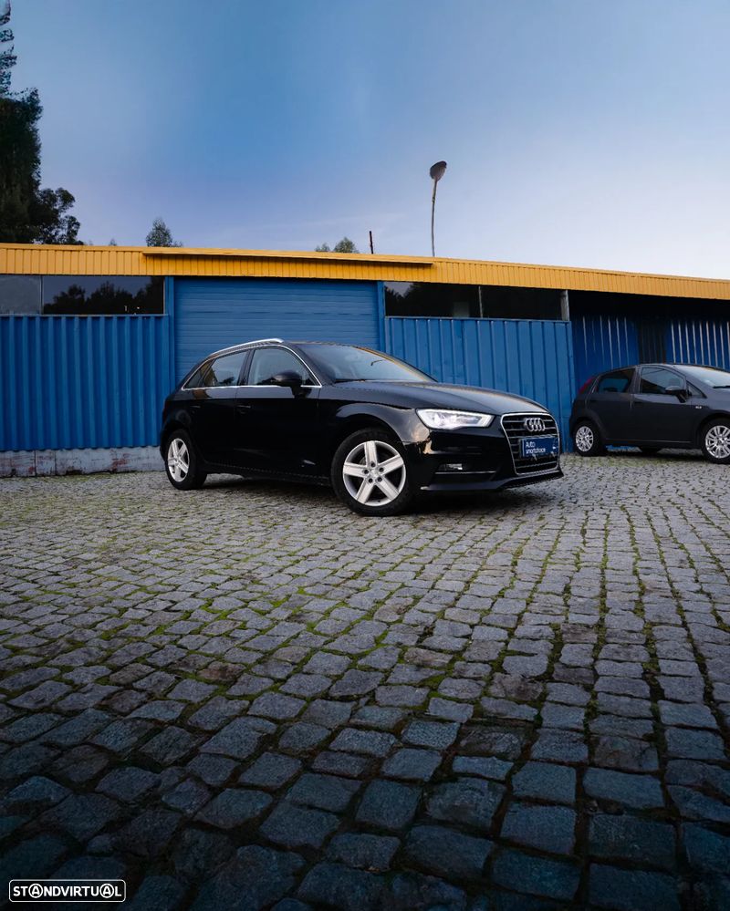 Audi A3 Sportback 1.6 TDI DPF Attraction - 8