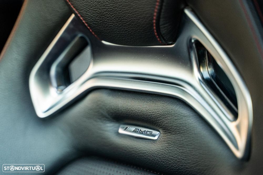 Mercedes-Benz CLA 45 AMG 4Matic Speedshift 7G-DCT Night Edition - 9