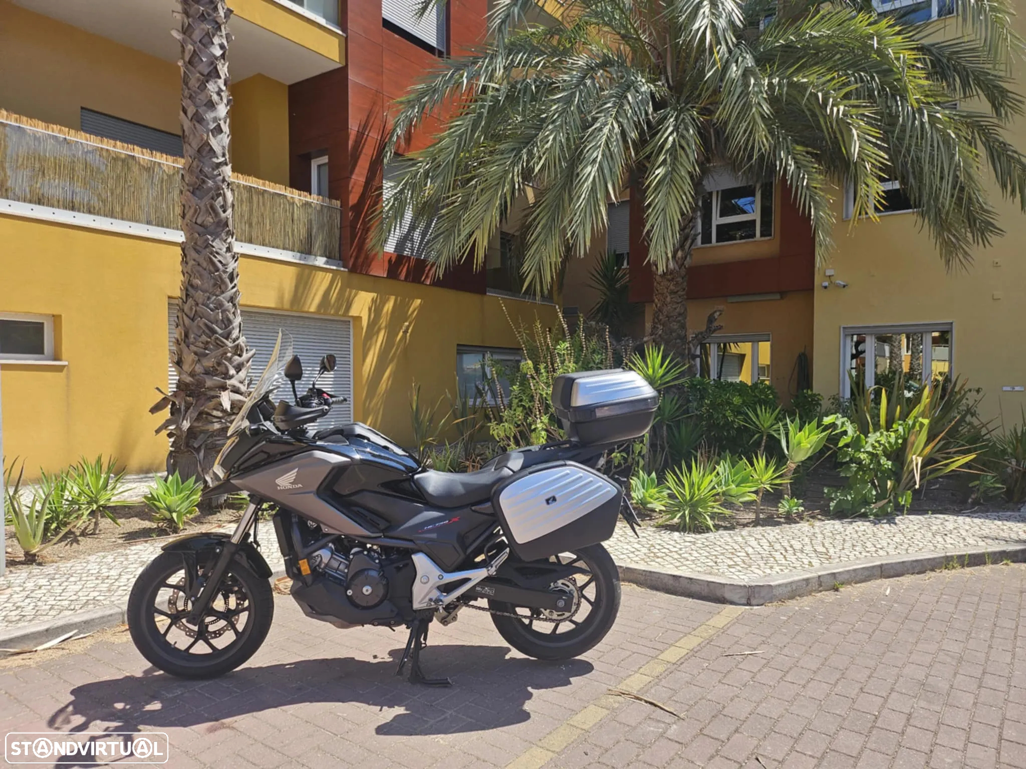 Honda NC750X DCT - 12