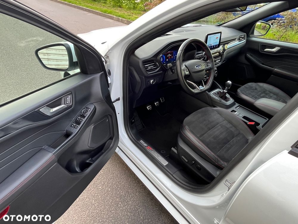 Ford Kuga 2.0 EcoBlue Hybrid ST-LINE X - 20