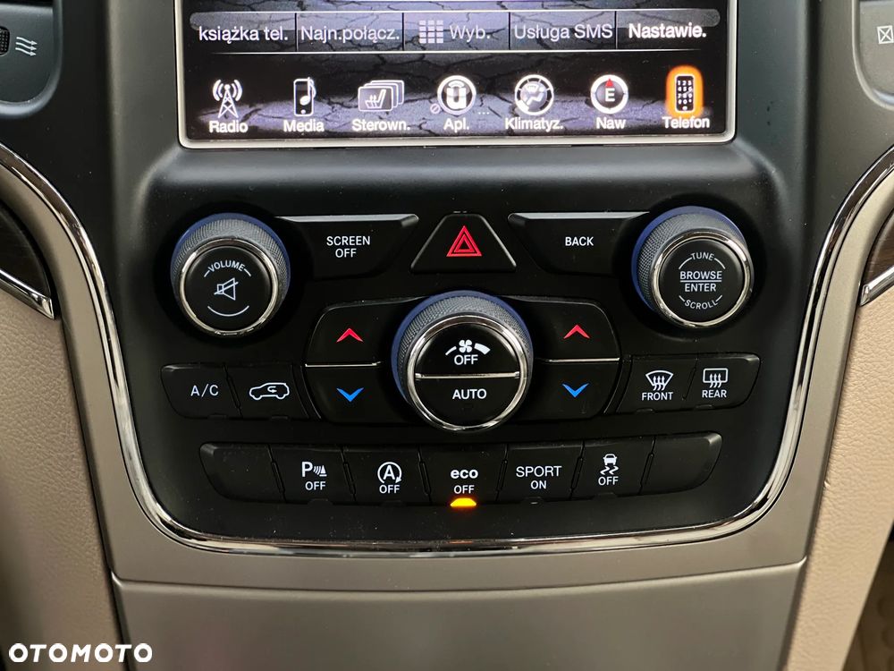 Jeep Grand Cherokee - 19