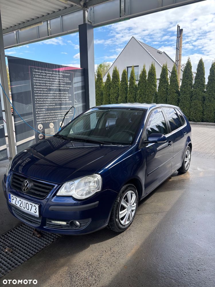 Volkswagen Polo - 2