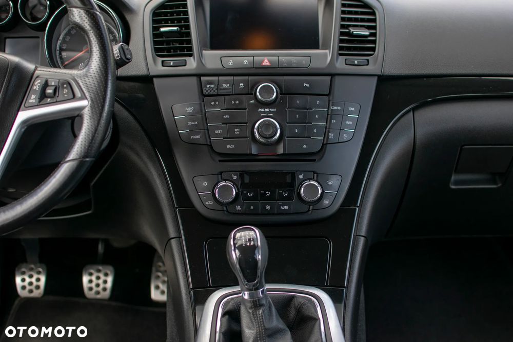 Opel Insignia - 32
