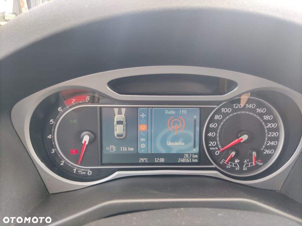 Ford Mondeo 2.0 Ghia - 18