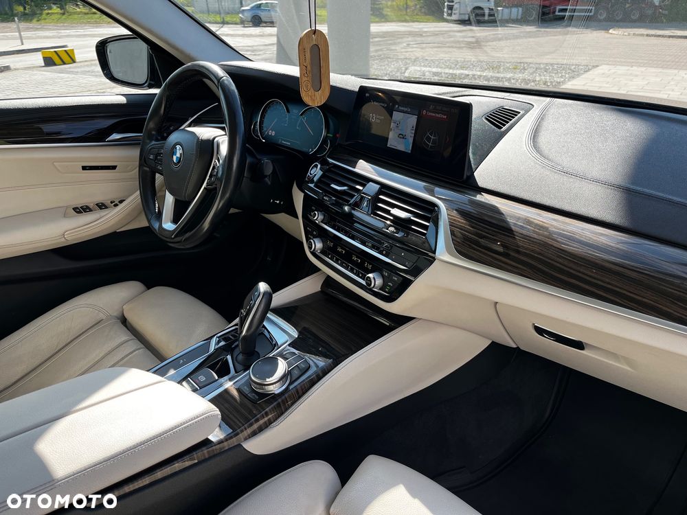 BMW Seria 5 - 26
