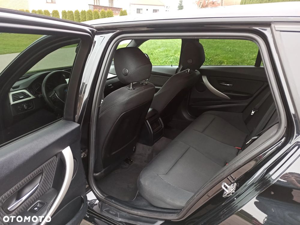 BMW Seria 3 - 25