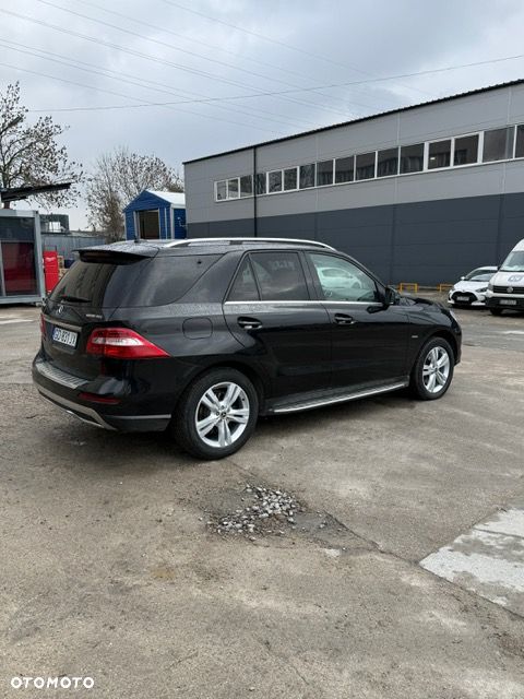 Mercedes-Benz ML - 4
