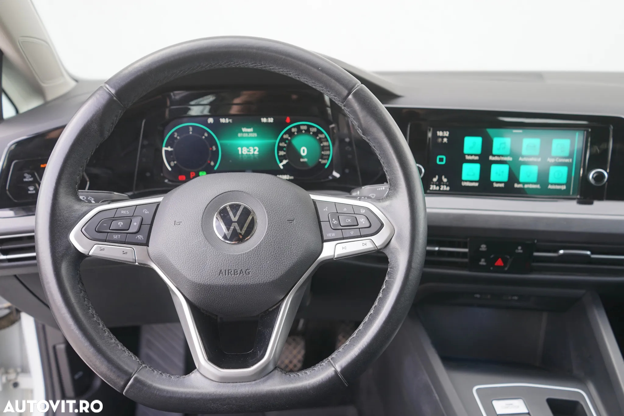 Volkswagen Golf 2.0 TDI DSG Style - 14