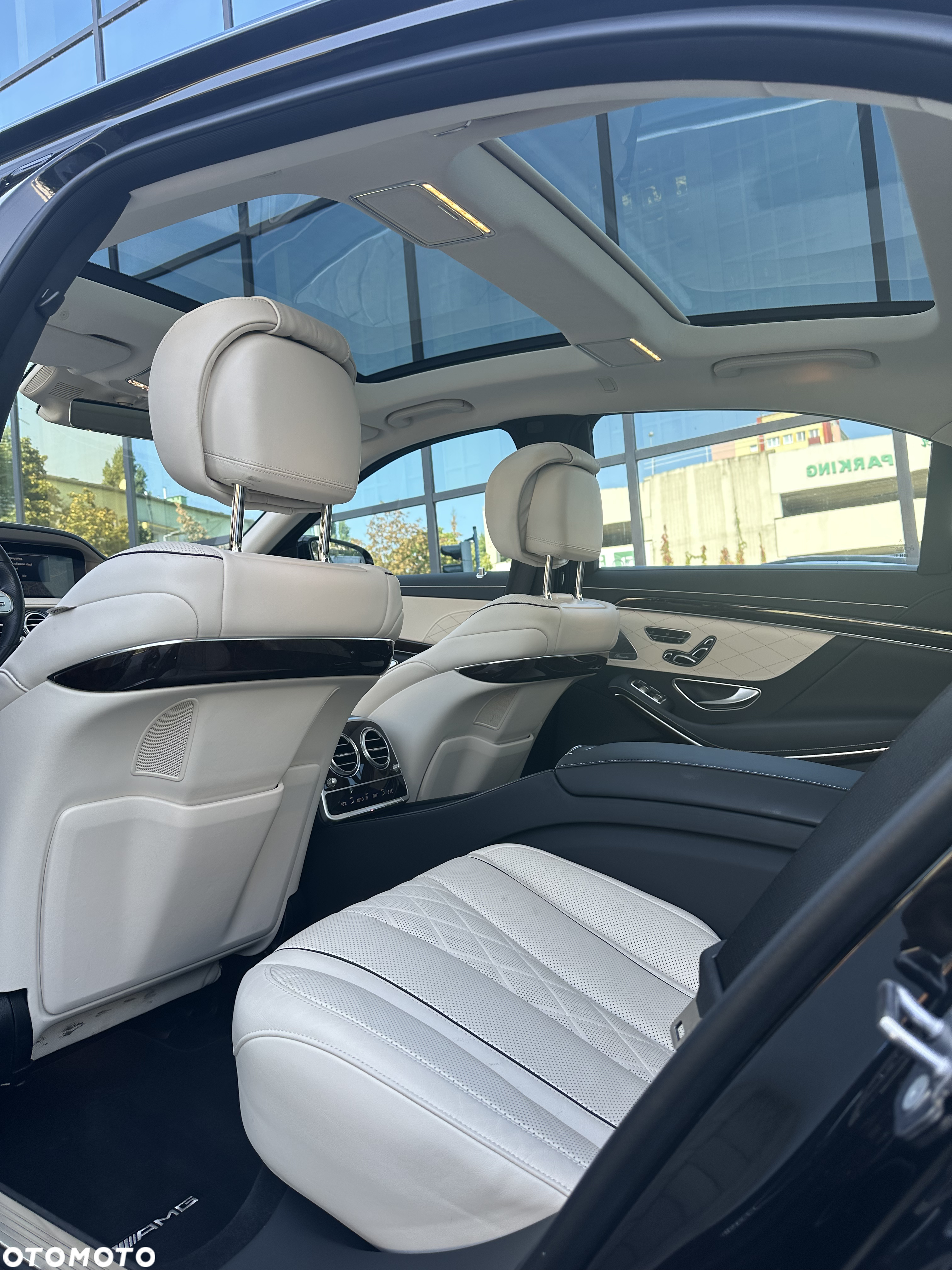 Mercedes-Benz Klasa S 560 4-Matic L 9G-TRONIC - 17